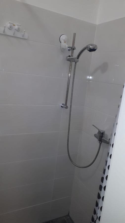 شقة Garibaldik Apartman بودابست المظهر الخارجي الصورة